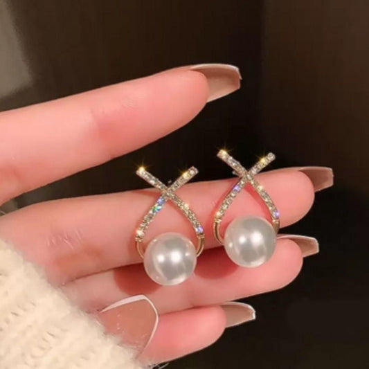 Aristoe Aveline Pearl X Earrings
