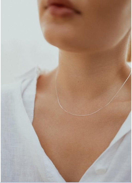 Radiant Layers Sleek Necklace