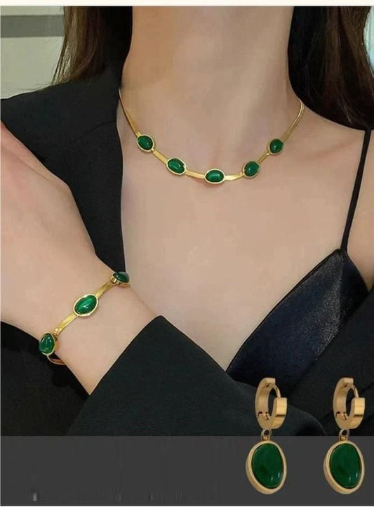 Celestia Verde Glow Jewelry Set
