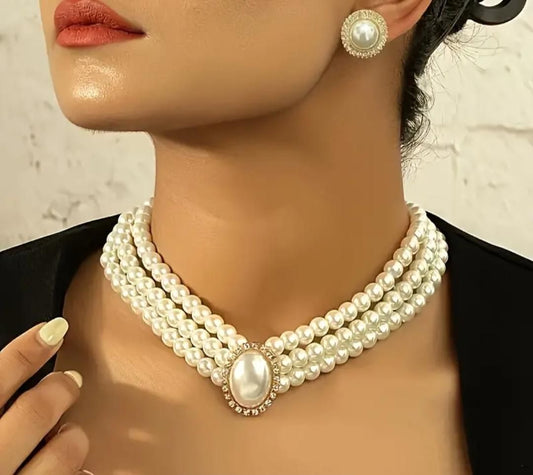 Timeless Queen Pearl Necklace