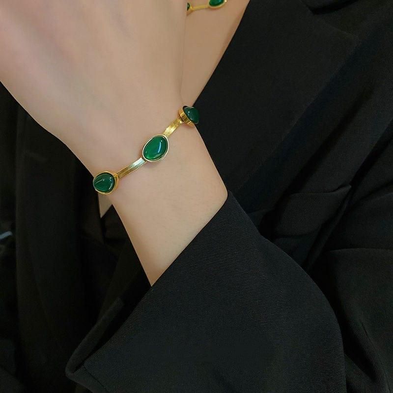 Celestia Verde Glow Jewelry Set