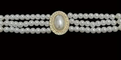 Timeless Queen Pearl Necklace