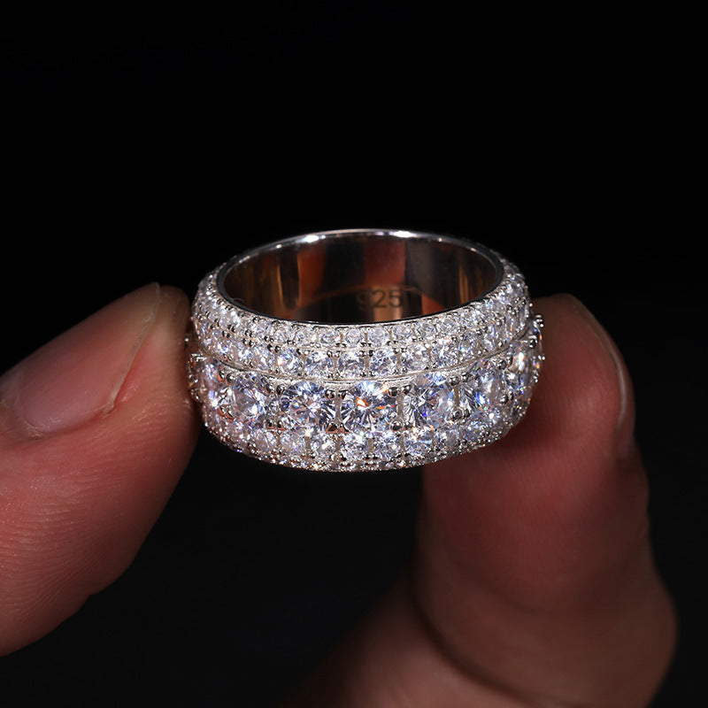 Lustra Moissanite Luxe Band