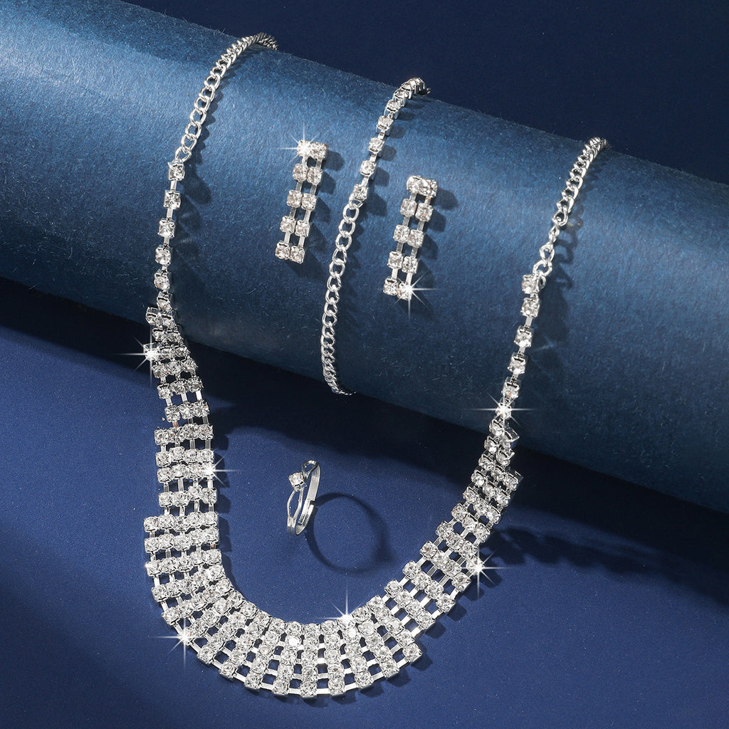The Claw Luxe Ensemble